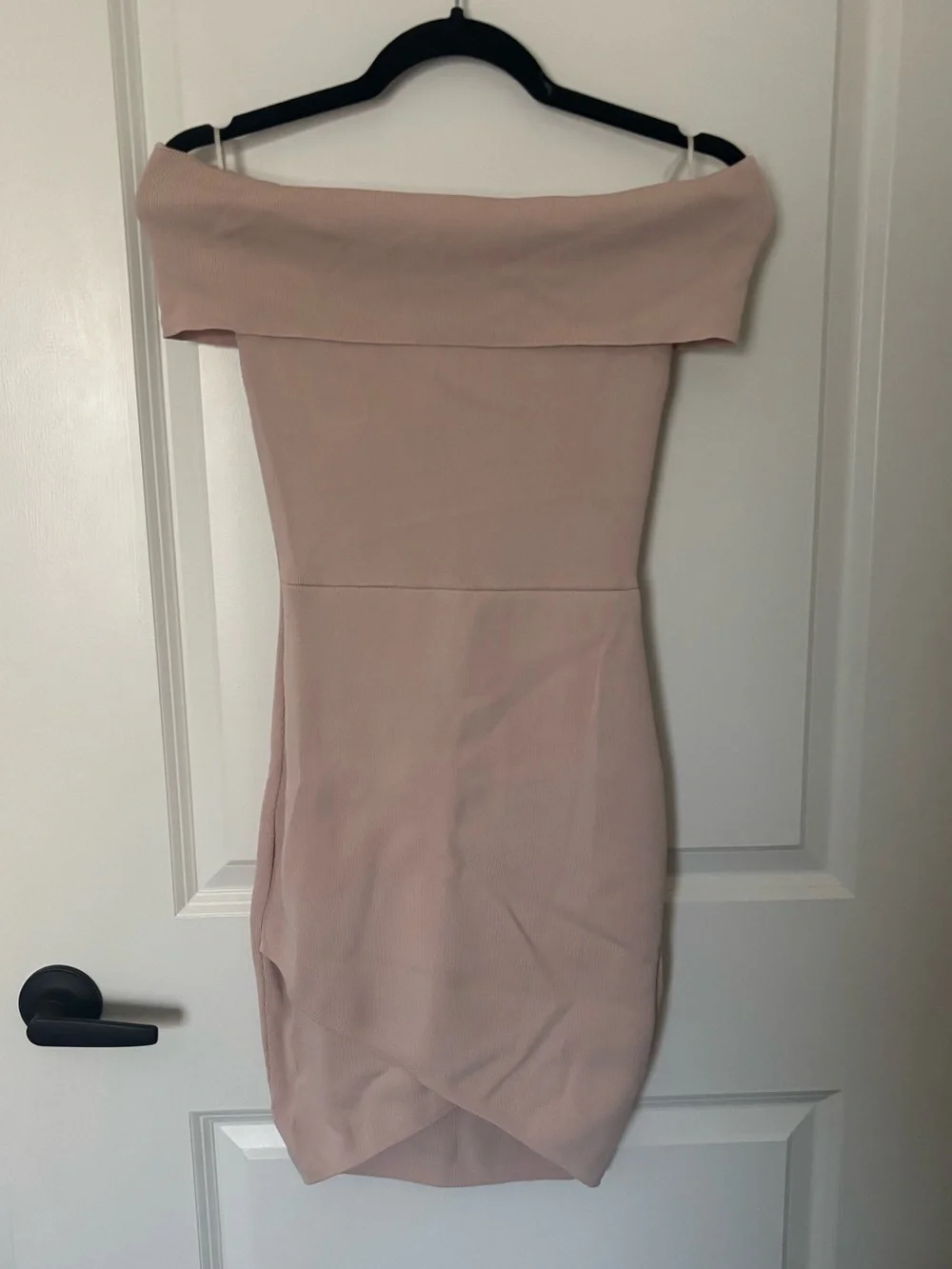 Off-Shoulder Bodycon Dress in Light Pink Hello Molly